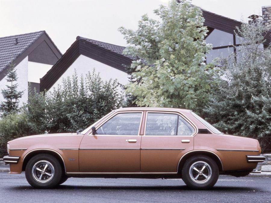  Opel Ascona Berlina 1975 года  (фото 6 из 13)
